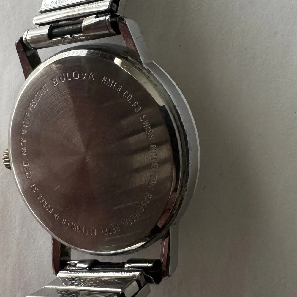 Caravelle by Bulova Quartz M83678 Swiss Mov St. Steel Vintage Parts Repair